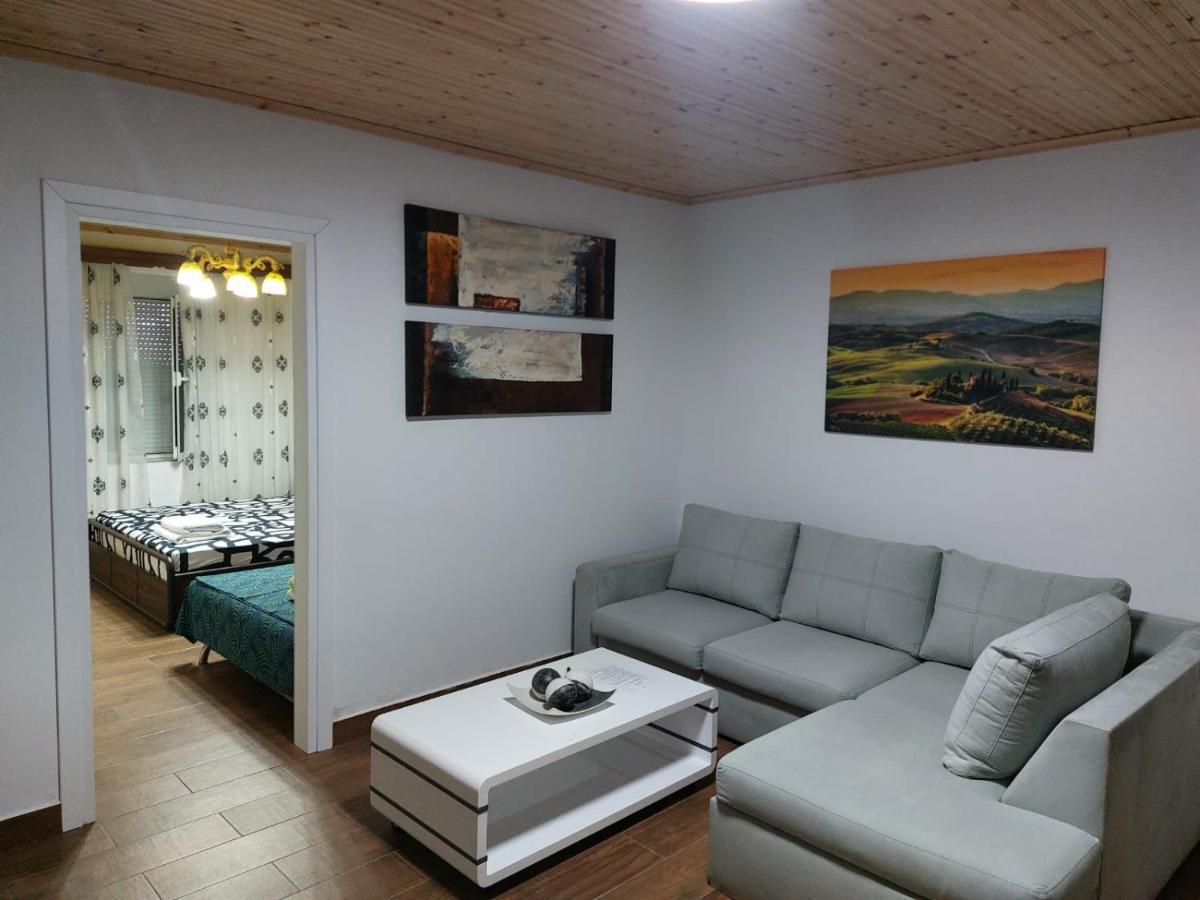 Herta Apartment Berat Exterior foto
